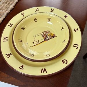 Western-ware  “Monterey”
Yellow and Brown Dinnerware Vintage set.